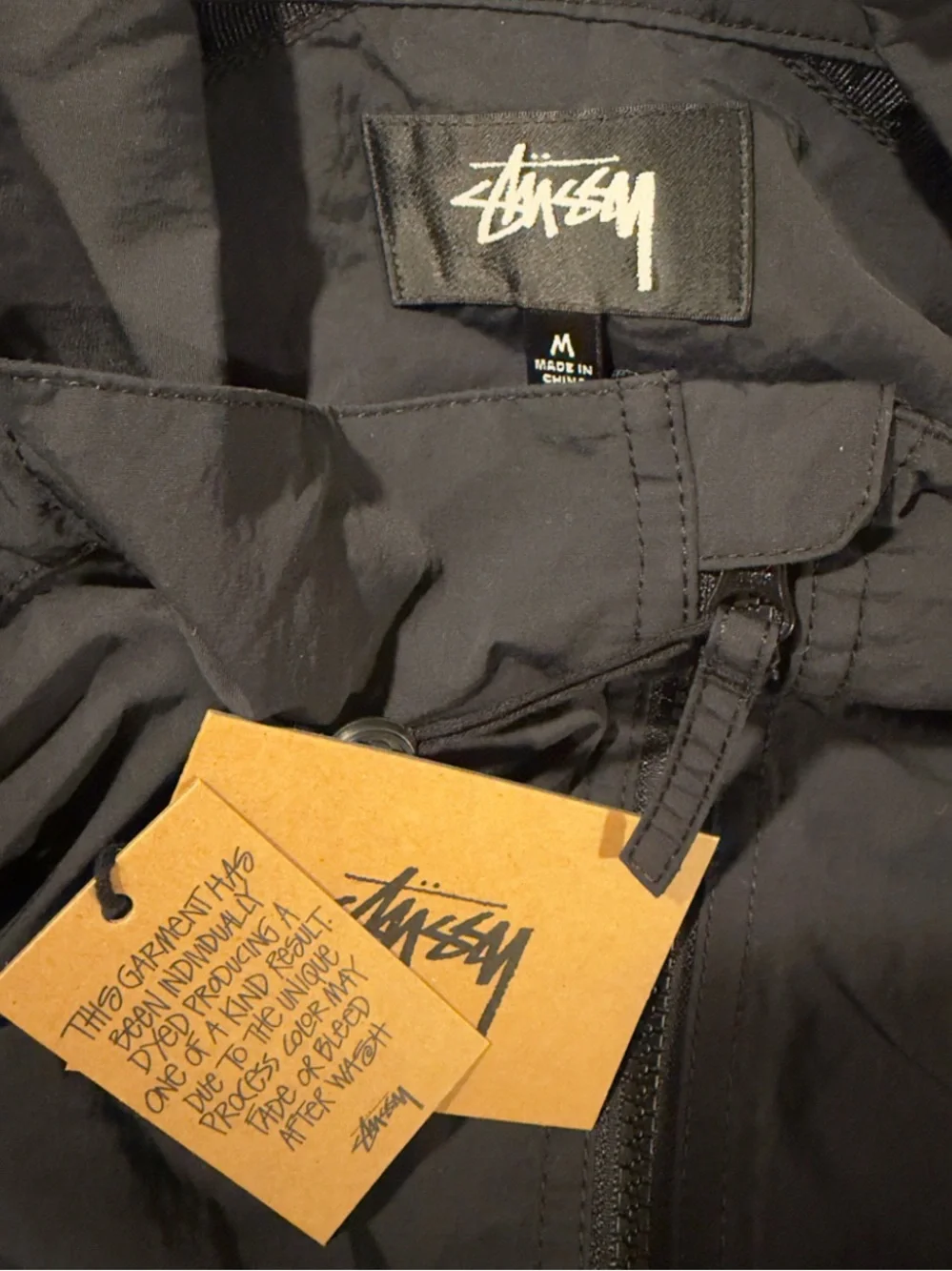 Stüssy Mock Neck Full-Zip Monochrome Windbreaker Jacket Size Men’s Medium (NWT)
